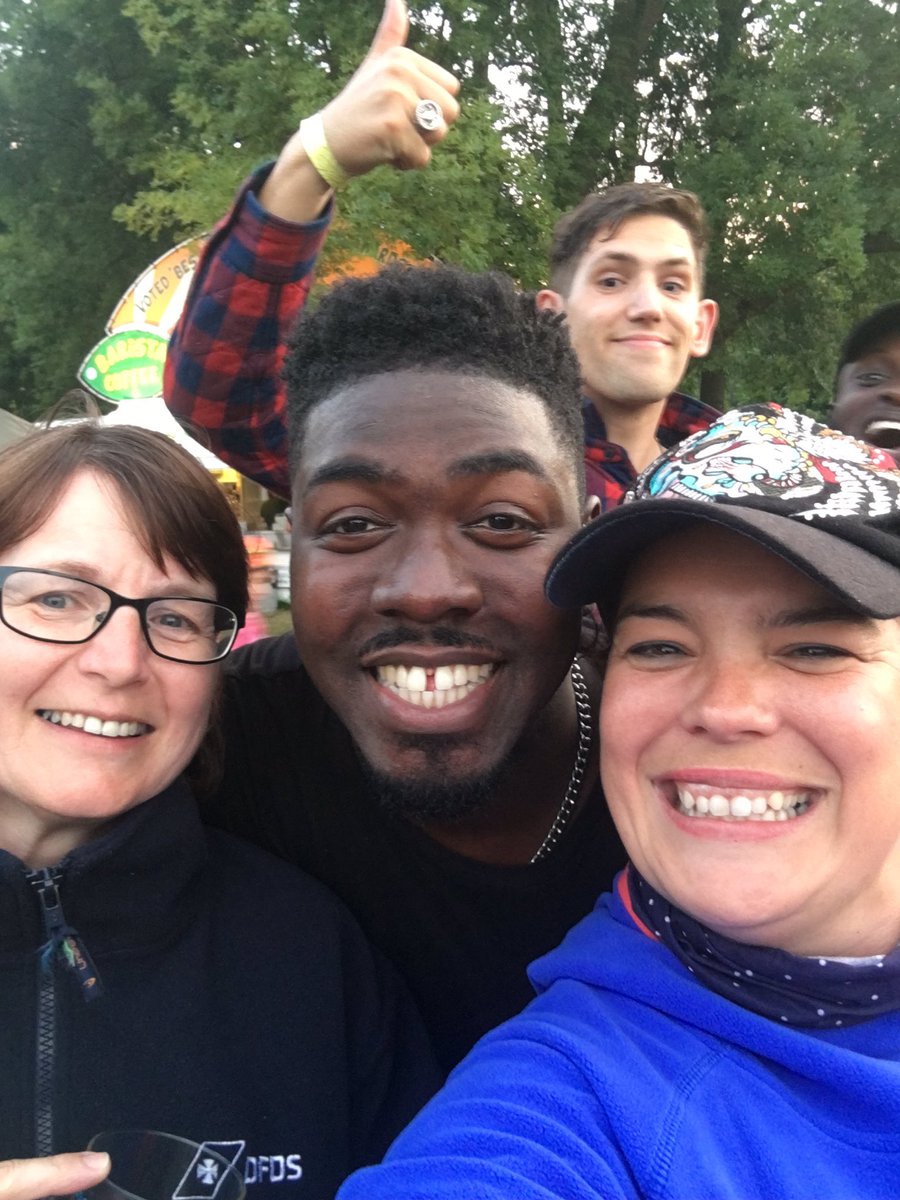 Funkyhm's tweet photo. @mahogany Jake Issac ... amazing thanks for the selfie!! @CamFolkFest @thecounty2014 #CFF2017 #myfolkfest #CambridgeFolkFestival https://t.co/wwBi6ek4eF