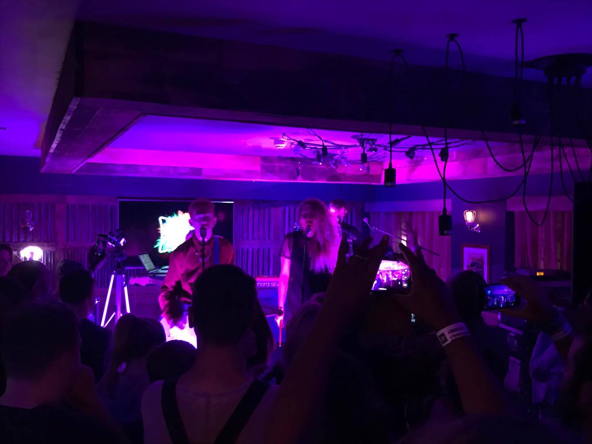 TravellingTom's tweet photo. I never thought that an @ibishotelsuk hotel would make a great concert venue, until Wednesday night... https://t.co/Mt6mNFQmxZ #ibisLates https://t.co/g1tezt5UtI