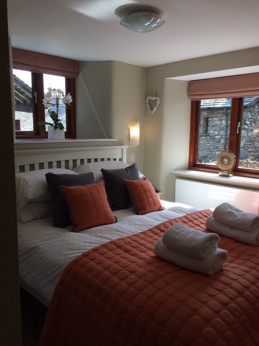 BroadrayneFarm's tweet photo. Fancy a weekend away in The Byre? Our lovely one bedroomed apartment is available for a 3 night stay on 18th August #grasmere #latelakes https://t.co/sxOEwBo8r4