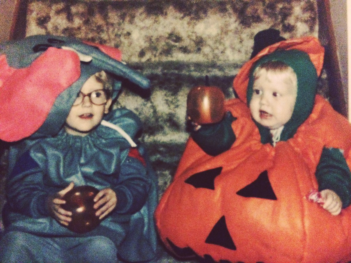 Waldschmidt__'s tweet photo. HAPPY B-DAY to the best big bro in the world! Love you bud! #Fam #RideOrDie #BigBro #AlwaysDrinking #Cheers @bmw0782 https://t.co/fQgM0QjOK6
