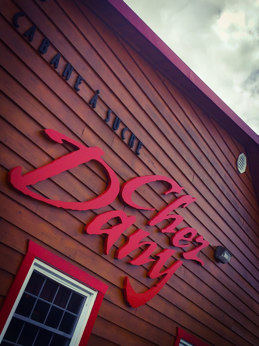 Pixelh's tweet photo. At Chez Dany’s sugarhouse...
#MapleTime #Quebec https://t.co/QLMdFpGmUU