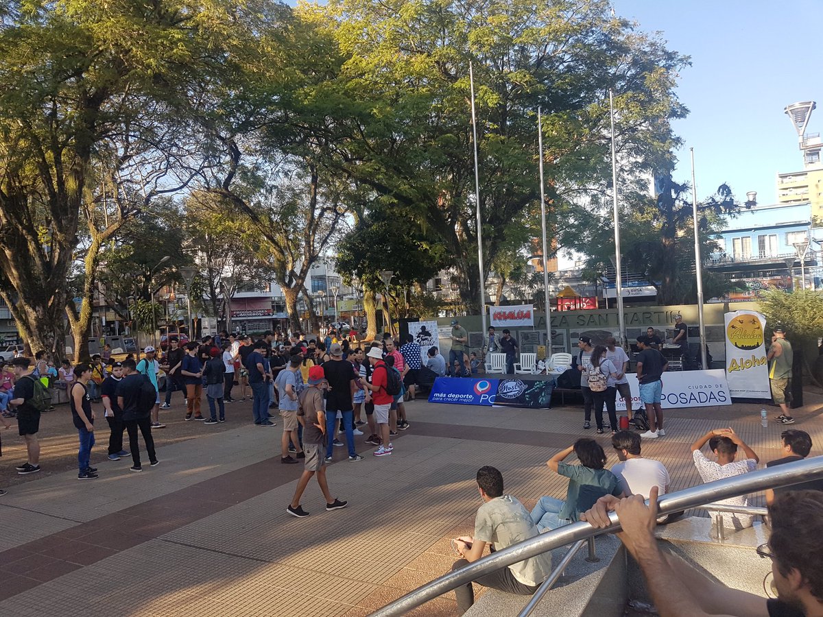 NicolasEizmend1's tweet photo. #Ahora por comenzar freestyle en la plaza san martin @muniposadas @losadajoaquin  @enelplayon https://t.co/0Jj4kHcYzU