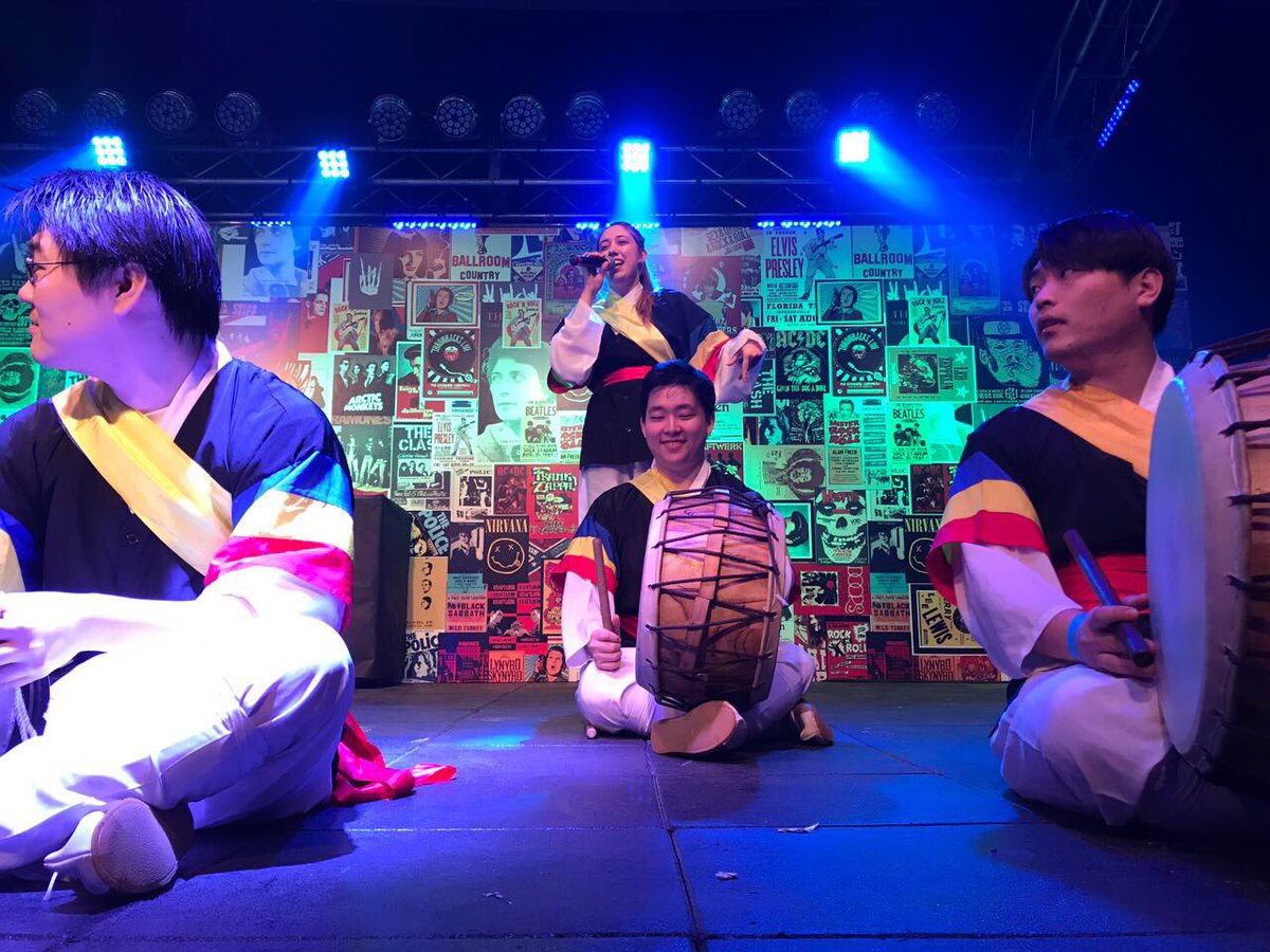 ¡Un poco de música tradicional Coreana! ¿Conocías a Nuripae? #KPopFest