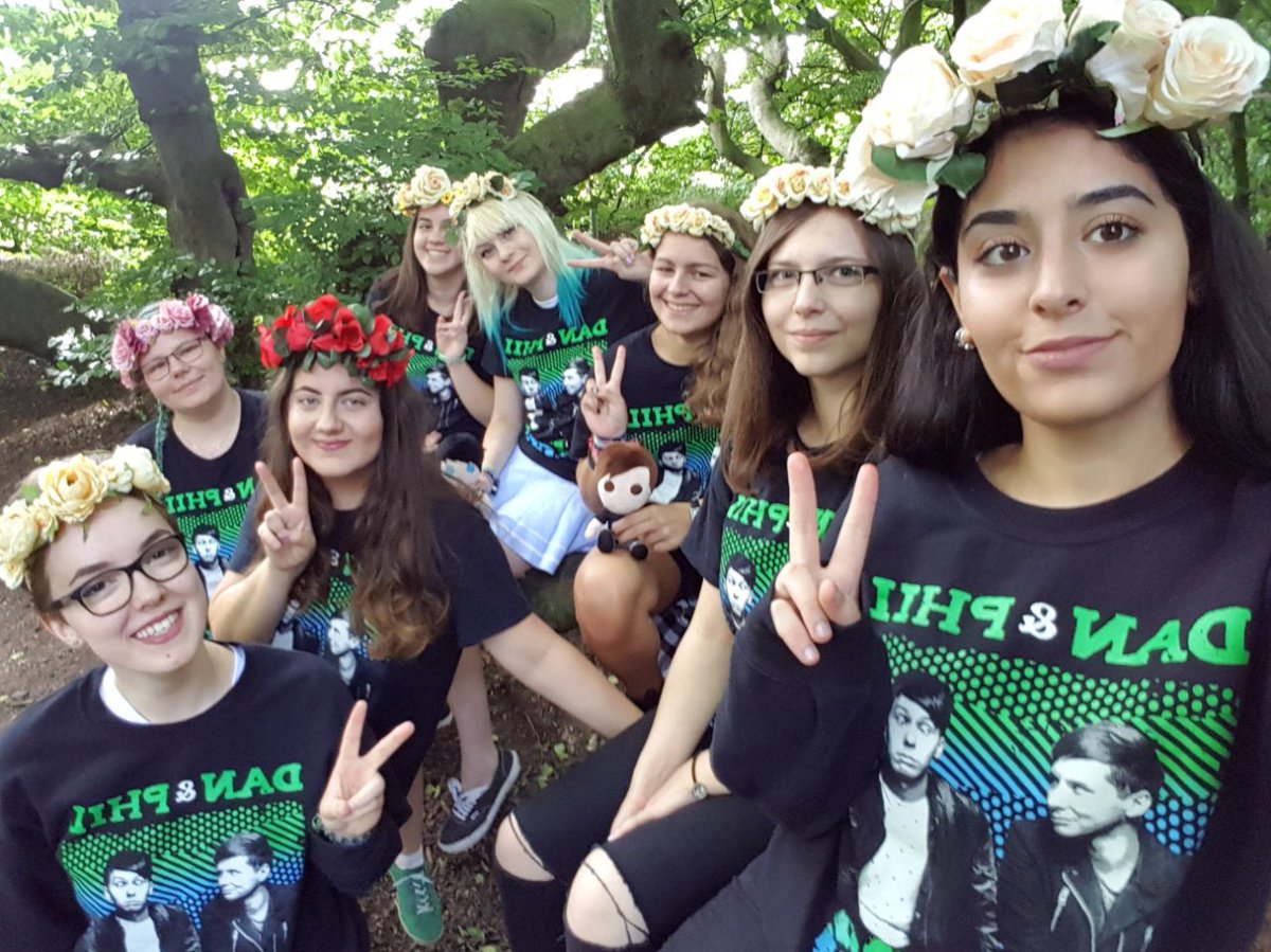 lenacanteven's tweet photo. Because of TATINOF Berlin I got to meet some of the greatest people, thank you @danielhowell &amp; @AmazingPhil 🖤
#tatinofafterparty https://t.co/zzGBx7C0HL