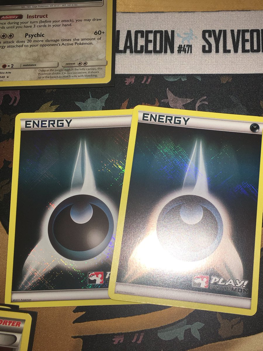 fmhoebeeck's tweet photo. Great time @cataclysmuk yesterday placed 7th (2-2-0) with Zoroark/Drampa. Just couldn't draw DCE. Few changes to make I think. #PlayPokemon https://t.co/51itvb0sKQ