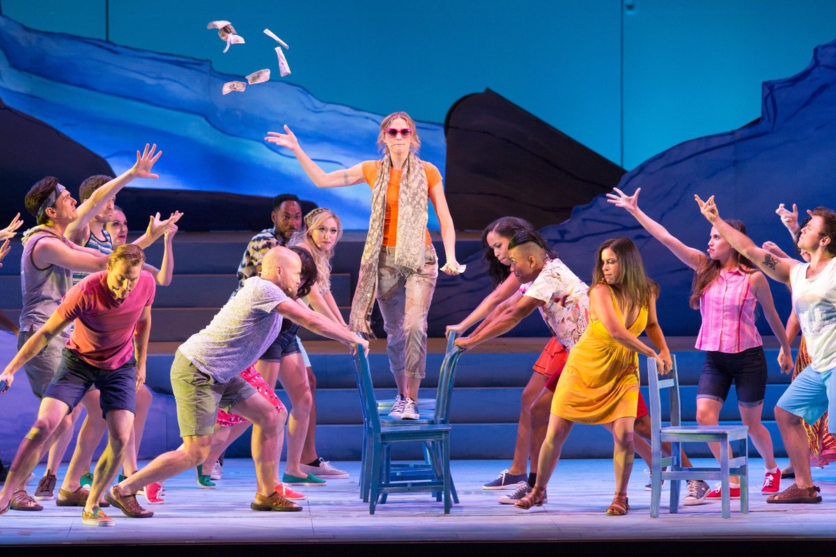 HollywoodBowl's tweet photo. TONIGHT: last chance 2 catch incredible cast + the music of #ABBA in  #MammaMia! Photos Craig Mathew @mathewimaging https://t.co/eWxpaIsPL3 https://t.co/6FTiWnHHjm