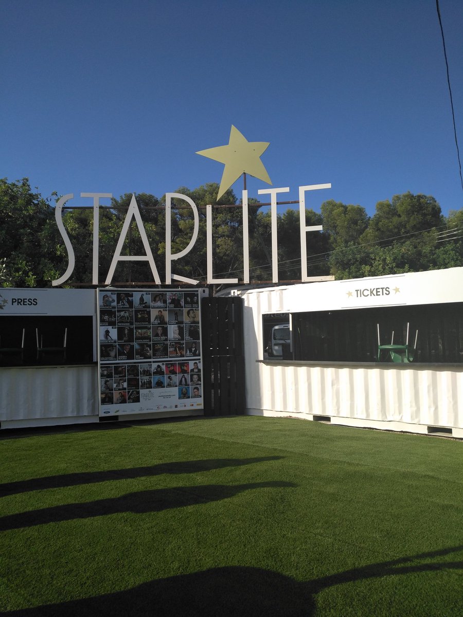 DiamondBleu7's tweet photo. Domingo de #StartLite 😍 vamos a disfrutar del concierto sinfónico de @Disney en concierto 👬💙 @JuanjoMayo @StarliteFest @MARBELLATURISMO https://t.co/nTAJ9QRgXR
