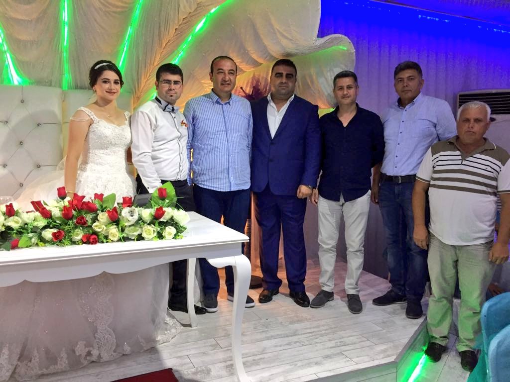 Alemdarozturk's tweet photo. Ayşe Gezici &amp; Erhan Bayrak
Çiftine Cenabı Allah'tan ömür boyu mutluluklar nasip etmesini diliyorum.
Hayırlı olsun. https://t.co/AddYtO2KlJ