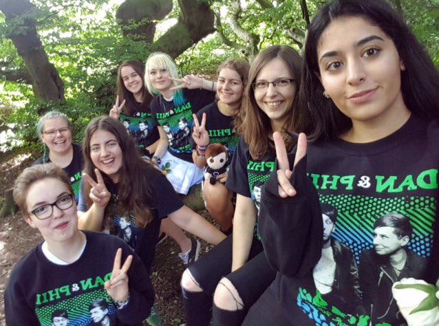 ygsjeon's tweet photo. never would have met these amazing people without @AmazingPhil and @danielhowell , thank you so much!!💞 #tatinofafterparty https://t.co/RKePjV5saf