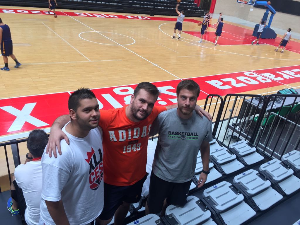 Palencia_Basket's tweet photo. #CanteraMorada | Nuestros entrenadores @claudiomerino10, @MarroSerrano y @Fernand00514 en #CES17 que se celebró estas 2 semanas en Zaragoza https://t.co/Rf8q9M2F9K