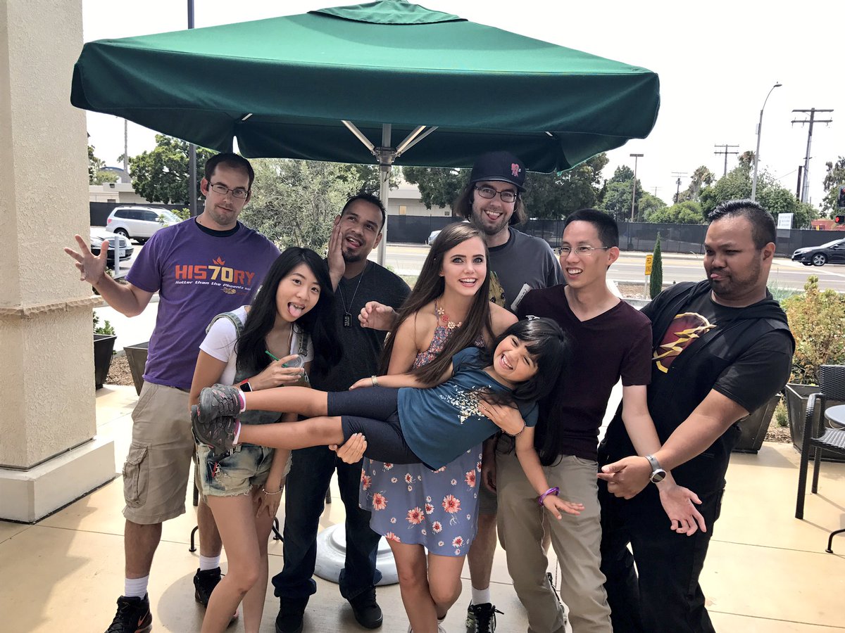 TiffanyAlvord's tweet image. Thanks for the fun meet up!!! I love getting to know you all &amp;amp; just hanging! ❤️ #grateful #muchlove