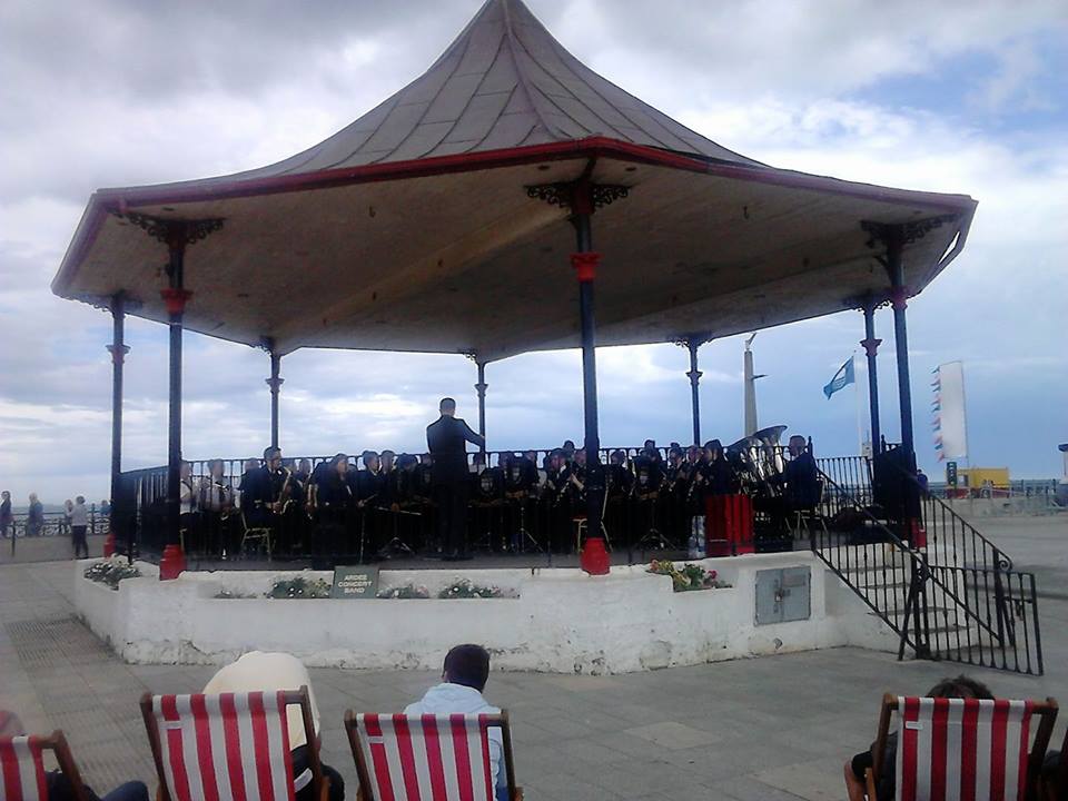 patch1812's tweet image. Great day today with Ardee Concert Band and John Carpenter at the Bandstand in Bray, thanks to Brendan Duggan and Bray Chamber Of Commerce.