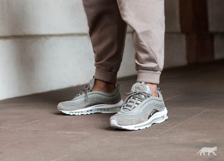 thesolesupplier tweet picture