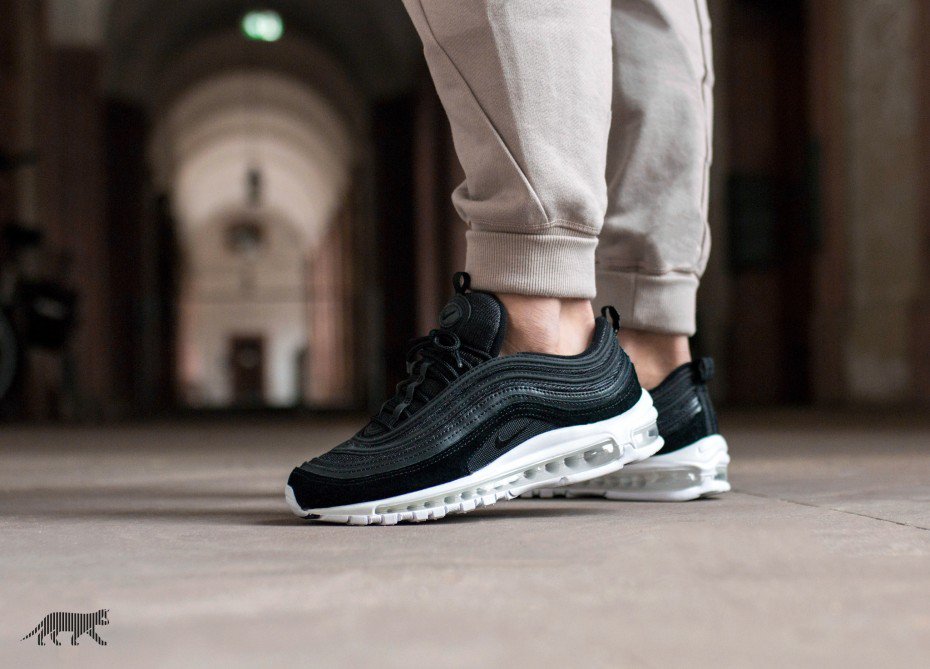thesolesupplier tweet picture