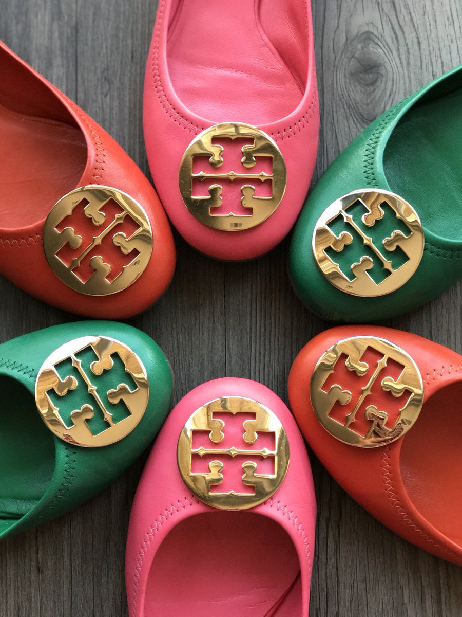 _editorsnotes_'s tweet image. August 2017 theeditorsnotes.wordpress.com/2017/07/30/aug…