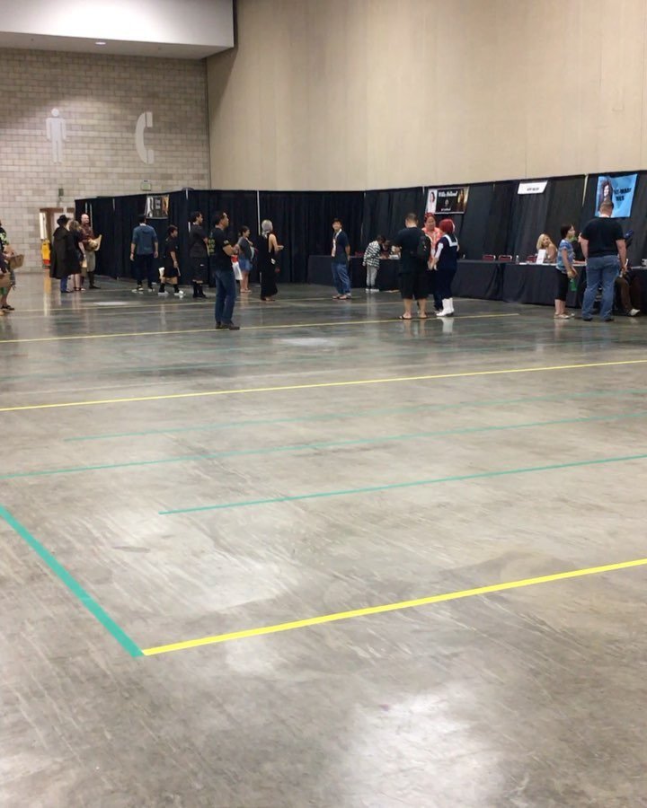 haradas004's tweet photo. Lubster is on cloud nine🤗 #dbbhrtdt #willaholland #comiccon #greenarrow #wegotimes https://t.co/fzwtzVutMU