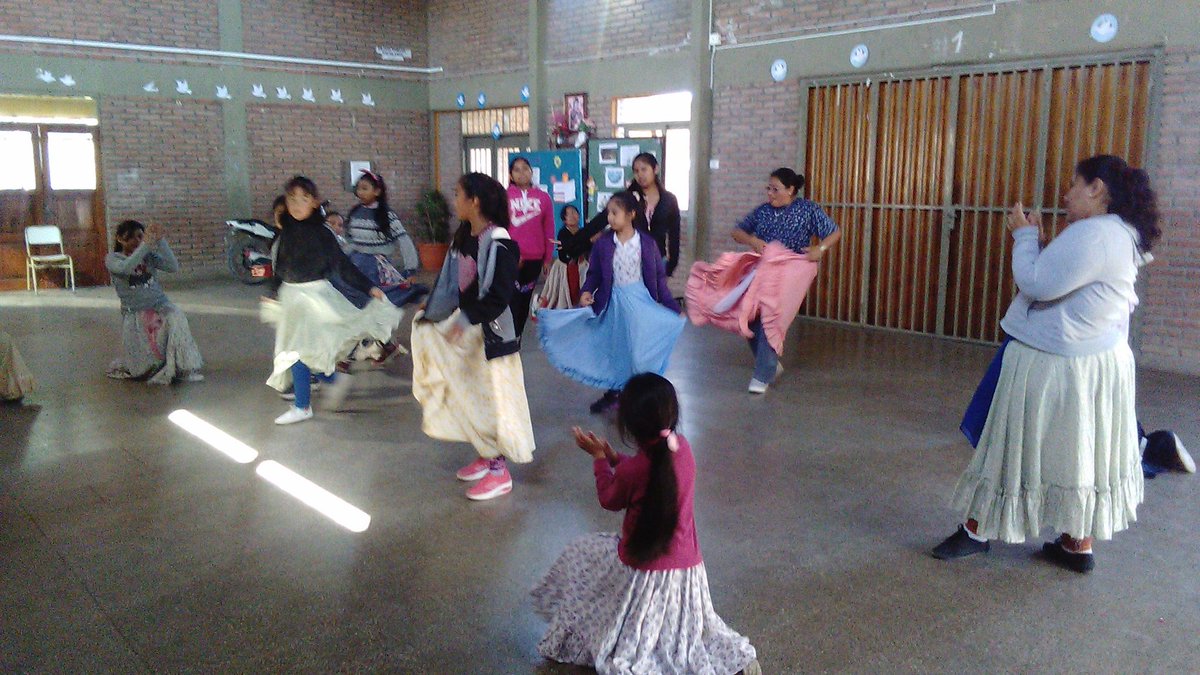 Taller de Folclore <a href="/Escuelabierta1/">Fundación Corazones Azules</a> Oñativia <a href="/aniberruezo/">analia berruezo</a> <a href="/patriciapinasco/">Patricia Pinasco</a>