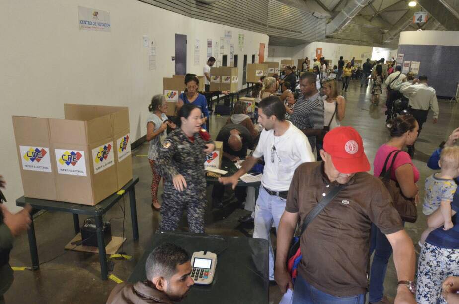 yuli_jpsuv's tweet photo. #VenezuelaEleccionesEnPaz https://t.co/zmf469kXge
