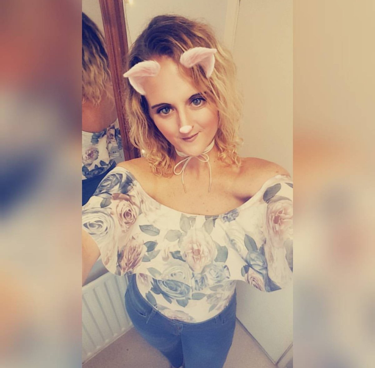 davey_jemma's tweet photo. #EmmasHenDo #SurroundYourselfWithAmazingPeople #PostiveVibesOnly #MakingMemories  #Besties #GreatNightAsAlways #GotMessy #SnapchatFun https://t.co/x505lT3omh