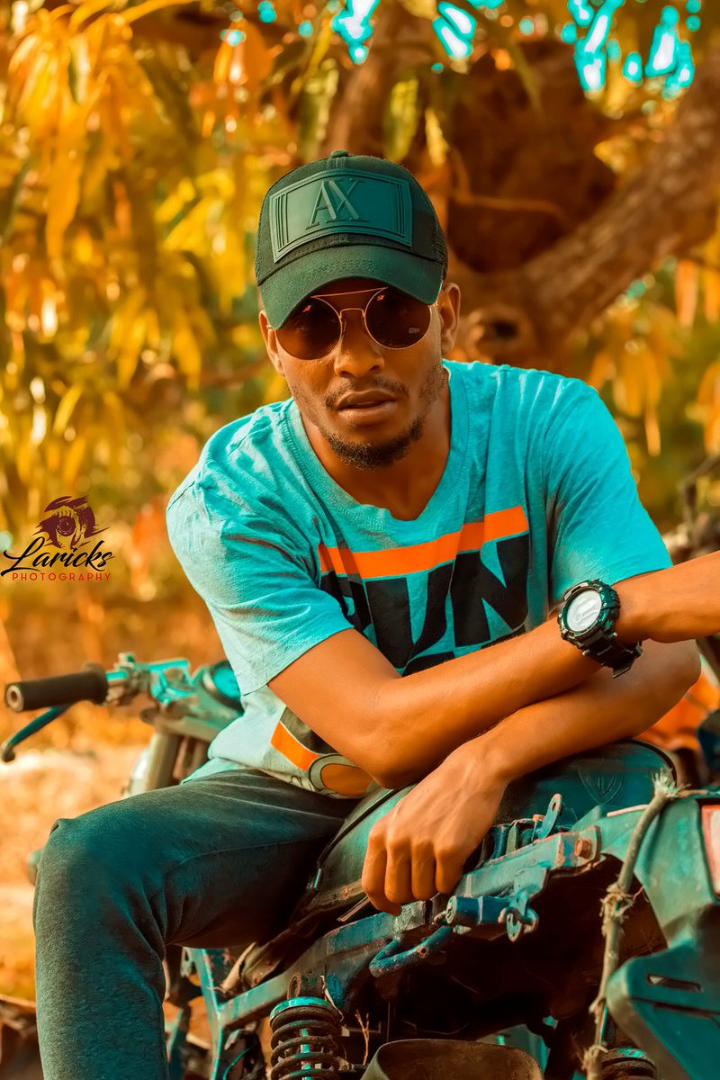 laricks_pics's tweet photo. An investment in knowledge pays the best interest.
#laricksphotography @Bascienly_6 @Yulisis254 @PhotographyEhab @OutdoorPhotoMag https://t.co/mqdlgMtpbm