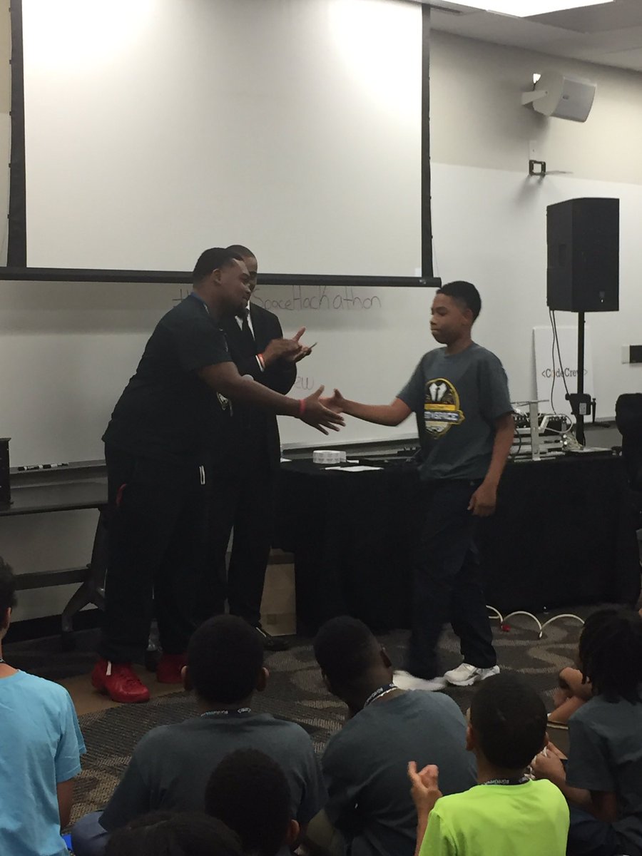 _CodeCrew's tweet photo. Congrats to our MVC(most valuable coder) Jayden! He won a laptop! #LostinSpaceHackathon https://t.co/4RtpxKul3k