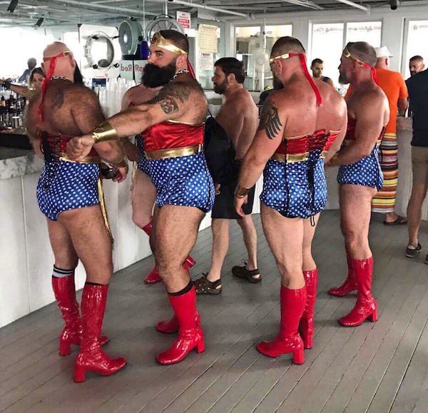 TheBobbyCox's tweet photo. @DCMoviesSK you are right. Wonder Woman is a hero for everyone. #wondermen https://t.co/hT0Li1vU60
