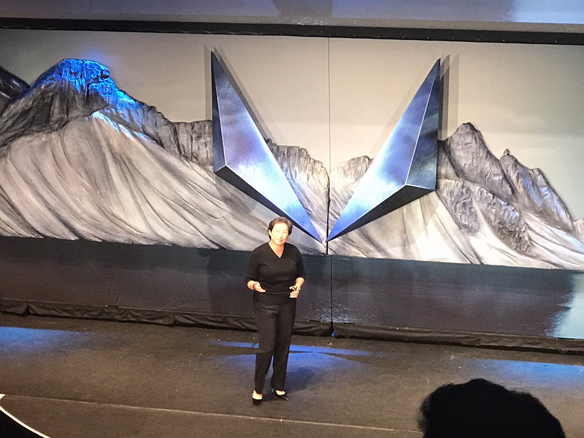 ryanshrout's tweet image. @LisaSu is on stage at #AMDCapsaicin