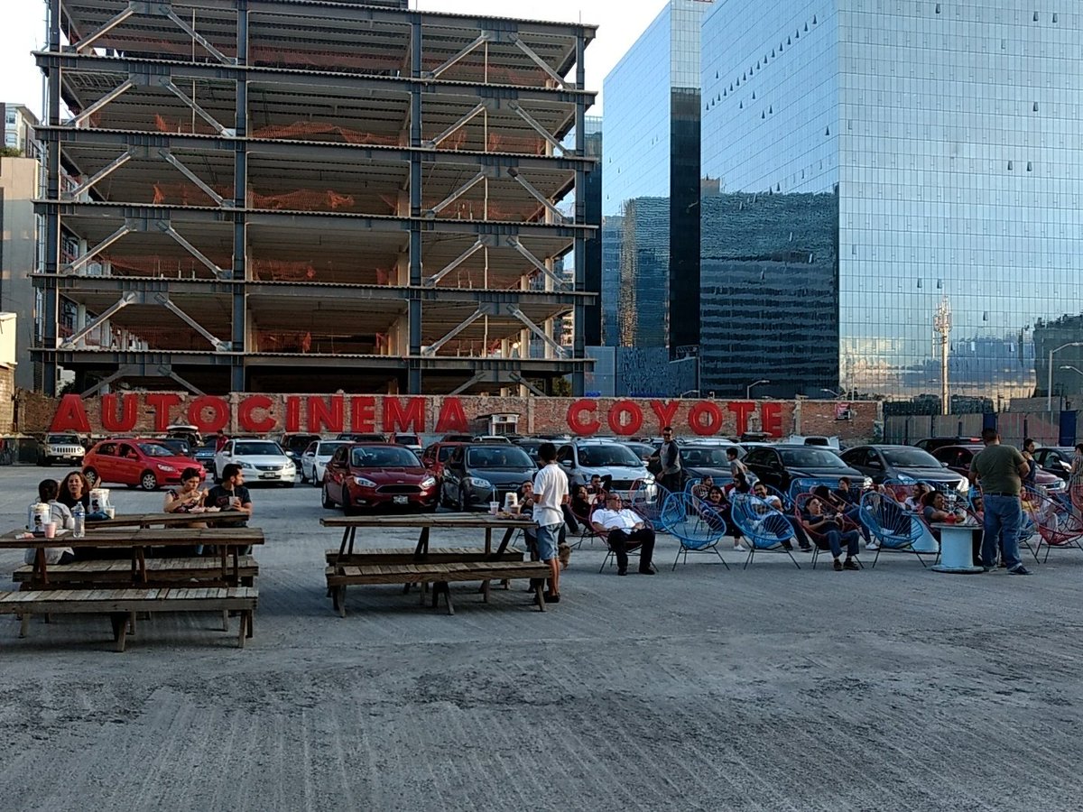 Domingo familiar <a href="/AutocinemaC/">Autocinema Coyote</a> #Polanco #UnJefeEnPañales !!!