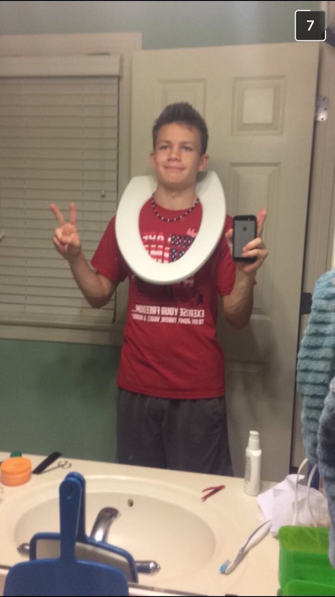 Iggy Senchak (@_pogsie_) on Twitter photo yo happy bday <a href="/brad_how_/">Bradley Howard</a> !! i cant wait to 'stay close' with u at state and to make more memories ❤️🏓 #cryingintheclub yo happy bday <a href="/brad_how_/">Bradley Howard</a> !! i cant wait to 'stay close' with u at state and to make more memories ❤️🏓 #cryingintheclub