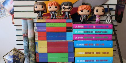 TheBooktopian's tweet photo. Harry Potter turns 37 today... and it's also J.K. Rowling's birthday! https://t.co/gEK7k3X04R https://t.co/0IOUC40sxW