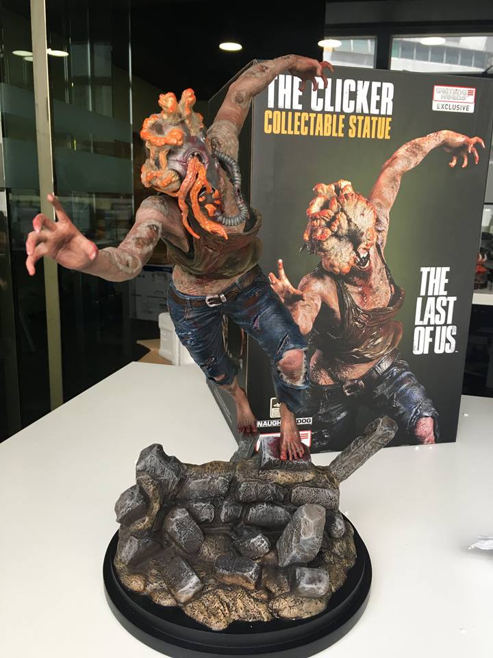 the last of us clicker statue