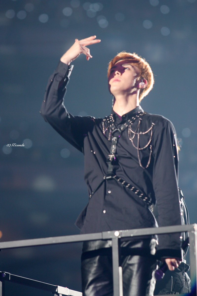 Oohsehungifs's tweet photo. https://t.co/CJDslVVQpq