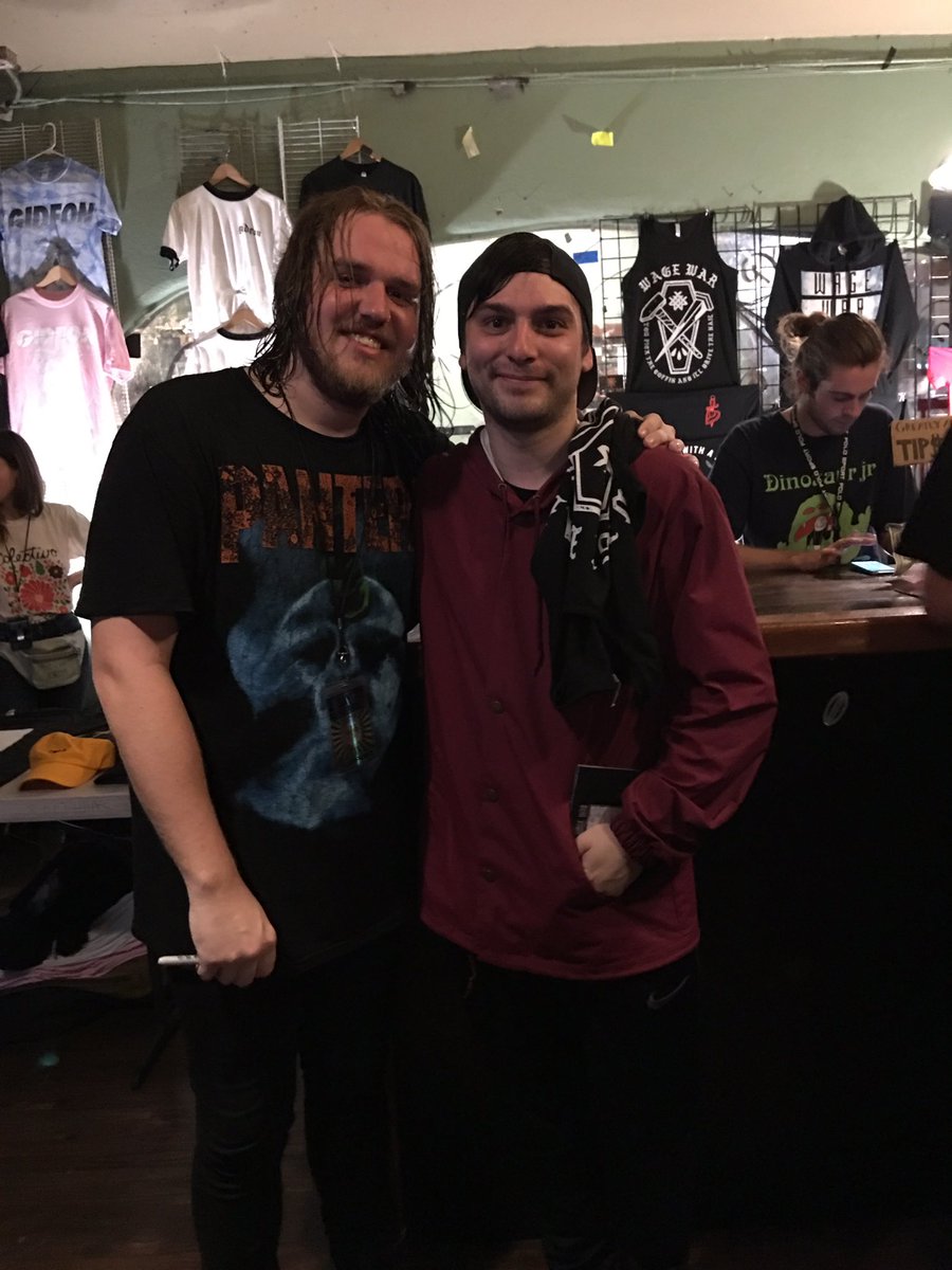 DrewBenge_'s tweet photo. @WageWar puts on THEE best live show I've seen in a while. Screamed/sang every lyric as loud as I could. Best birthday ever. https://t.co/frlJ2OokZv