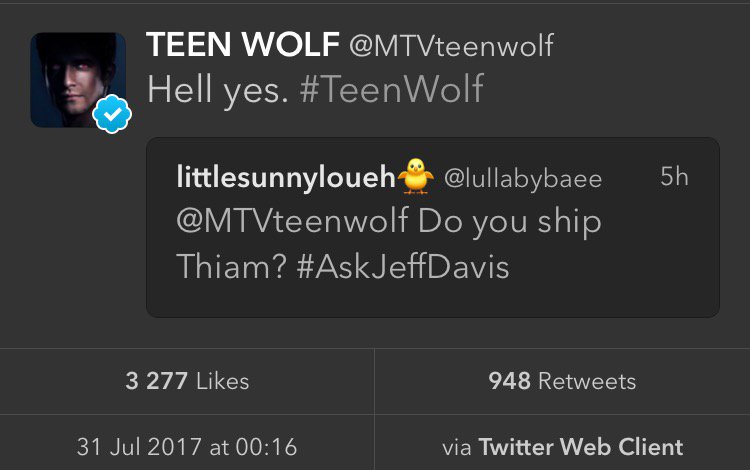 AdroitReceiver's tweet photo. Jeff Davis is a #thiam shipper. https://t.co/9vojiVhKey
