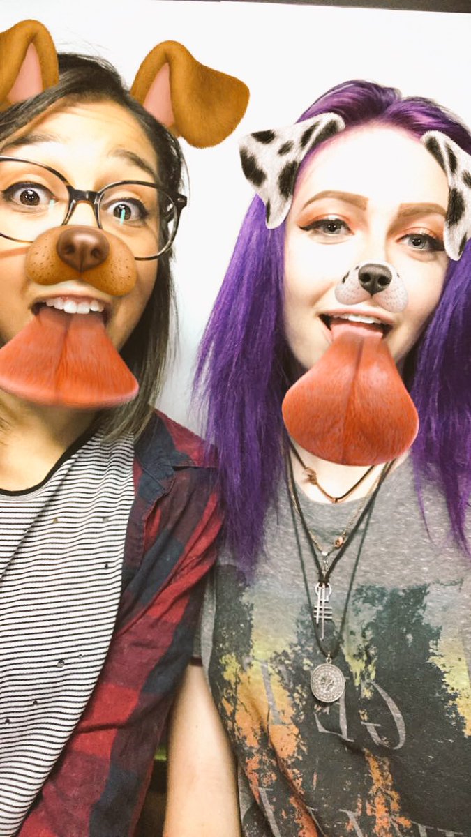 emilyraewoods's tweet photo. Who pays for pictures anyways?π€·π½ββοΈ #FREEPHOTOBOOTH https://t.co/wRJXZk5I1f