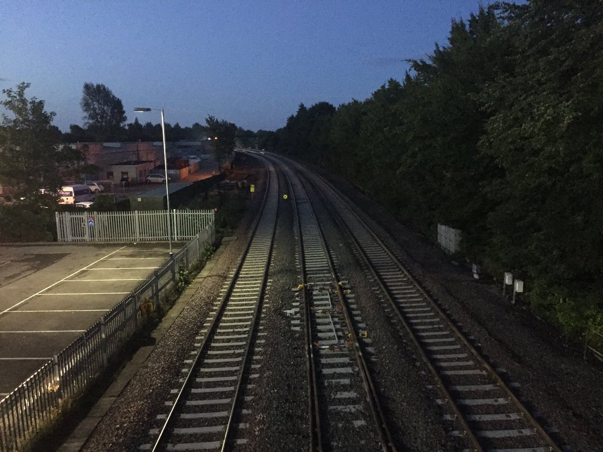 networkrailwest's tweet photo. Congratulations to all the Orange Army colleagues involved in the Oxford work. The railway has been handed back following the 9 days of work https://t.co/PX3j3HPIaN