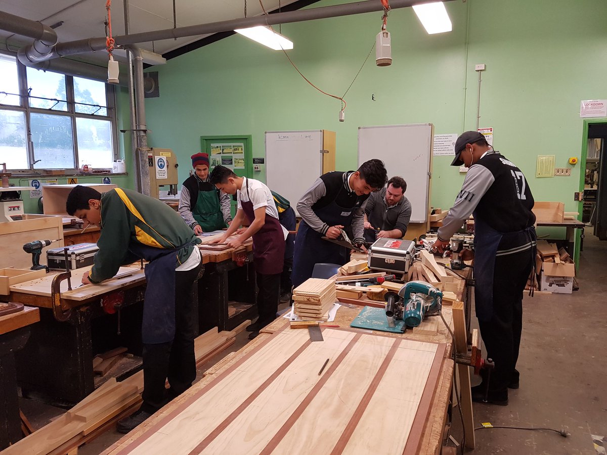 StrathfieldSHS's tweet image. Education Week Day 1: Interactivity &amp;amp; Engagement. We learn by doing and empathising. Practice reinforces theory. #EdWeek17 #ILearnWeLearn