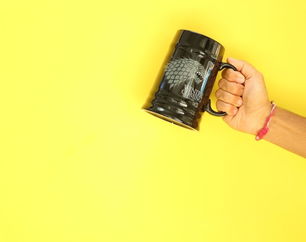 TrueFlipApp's tweet image. GAME OF THRONES Time! Shhh! quiet in the realm! Getting prepared with this Winter is Coming Mug, purchased on TrueFlip!  #GOT #GOTSEASON7