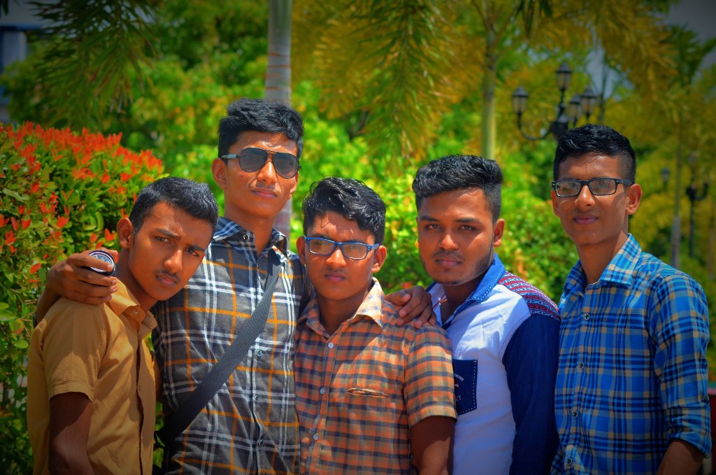 rakeep12's tweet image. Friend's forever