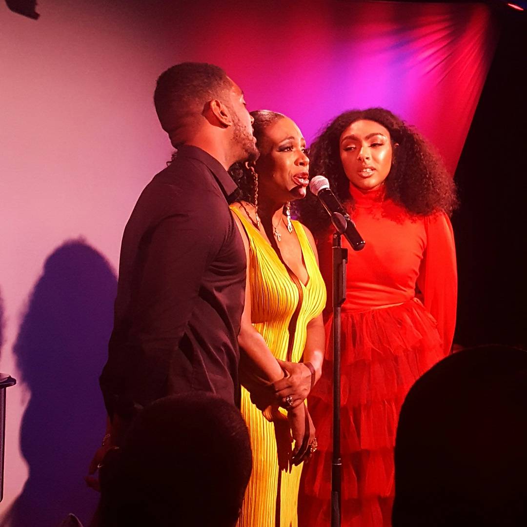 BrownBell_LLC's tweet photo. #ADivaSimplySang... @thesherylralph continues to be a staunch advocate & champion for #HIVAIDS #OneNightOnly #EndAIDS #DIVAstating @DIVA3482 https://t.co/Apogpd7Zcr