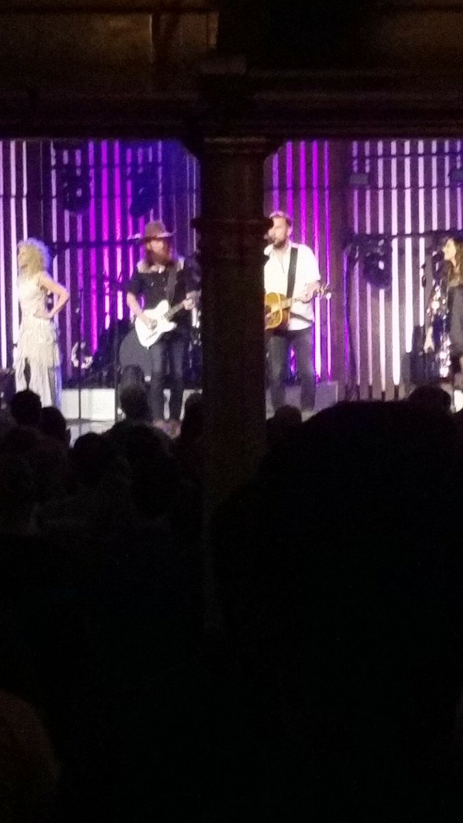countrygirlxox5's tweet photo. @brothersosborne I love Little Big Town. but when they introduced Brothers Osborne it made my entire week! #theyaresogood #comebacktoflorida https://t.co/1LFofxp7Zs