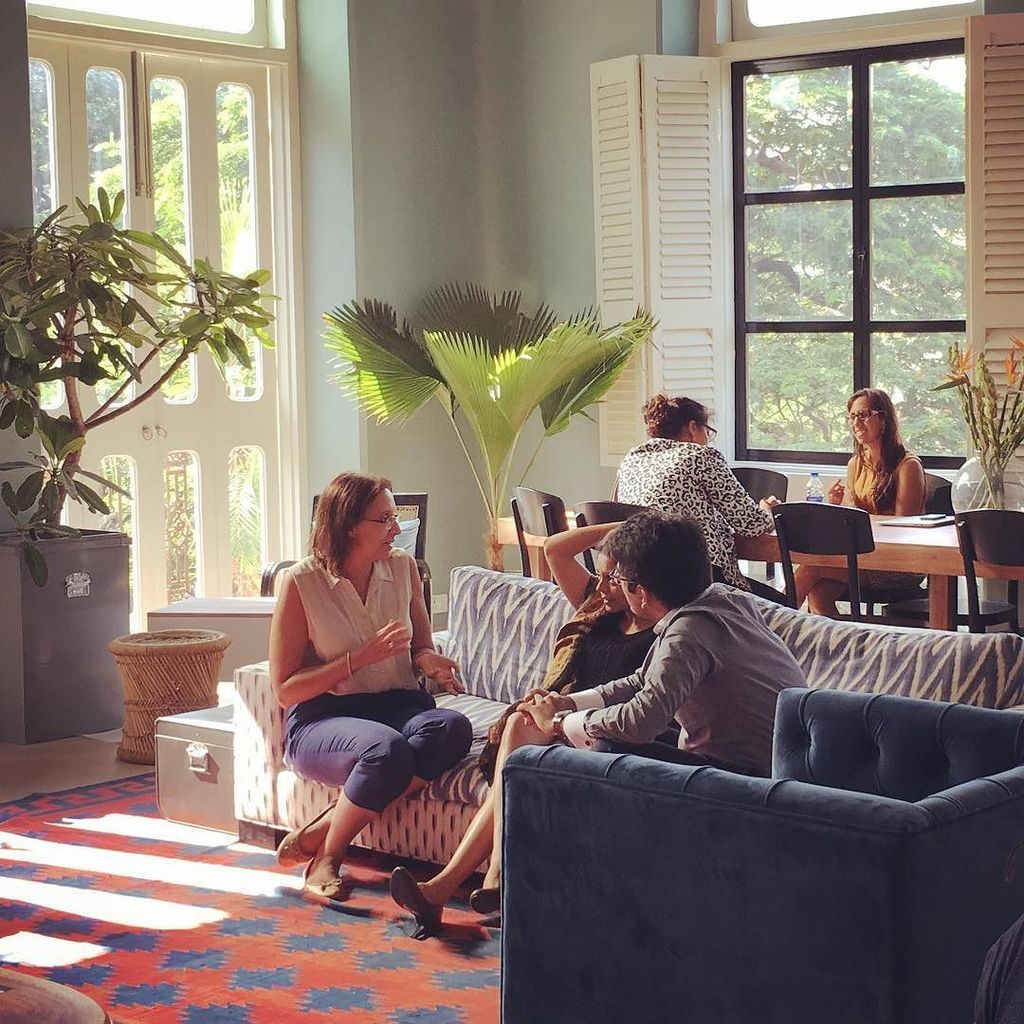 MinistryOfNew's tweet photo. #mondayvibe Breathe some fresh #inspiration into your meetings this morning in our sun-filled Library or #letsgets… https://t.co/triaQib19G https://t.co/ySZIEW2x6N