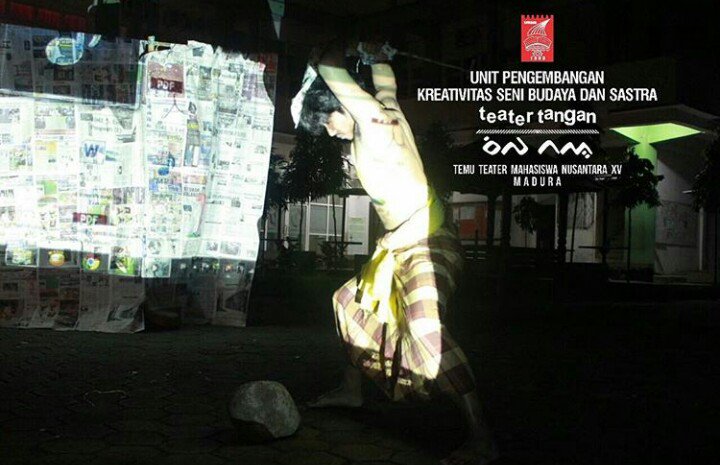 Benturan, peradaban sosial, dan manusia-manusia tak bersifat manusia
#sipatau
#temutemanxvmadura
#kamiadadisini
#upksbsumi
#besardengankarya