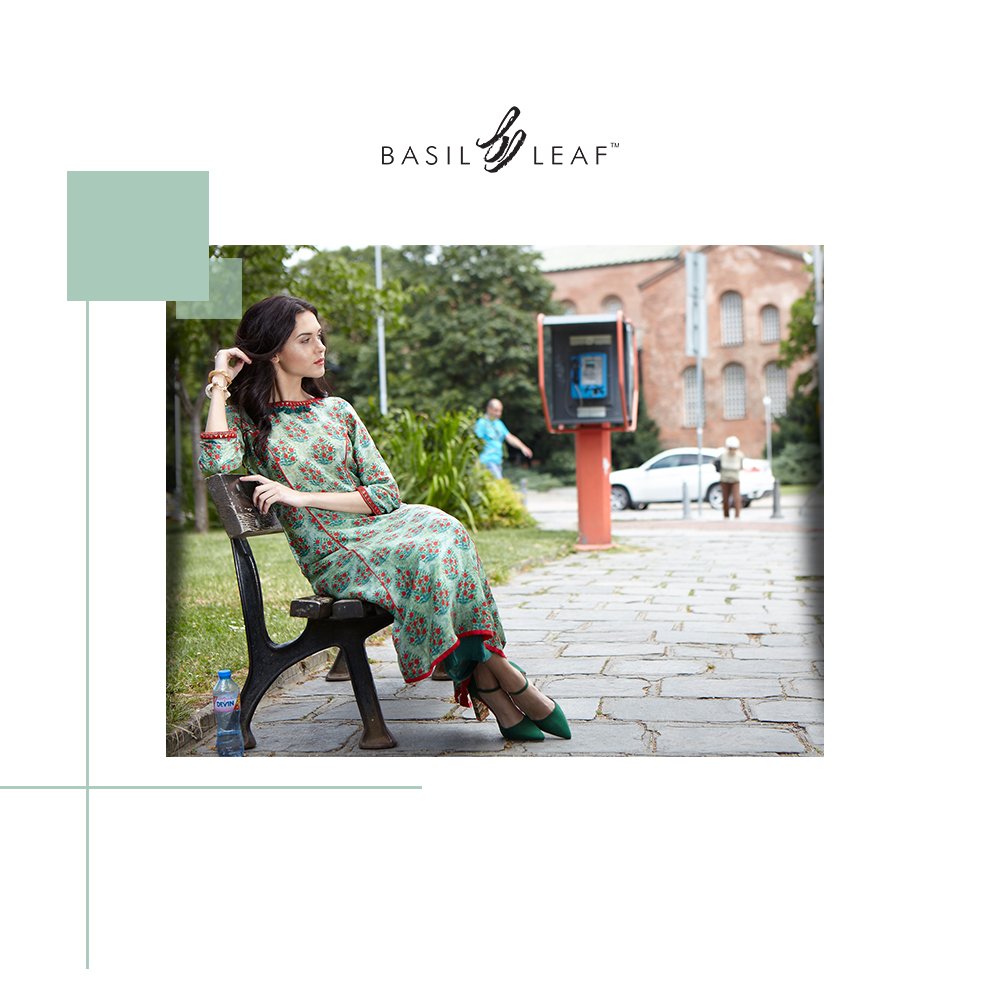 leaf_basil's tweet photo. Casual mesmerizing luxury! #Basilleaf https://t.co/rqfBjdK59G
