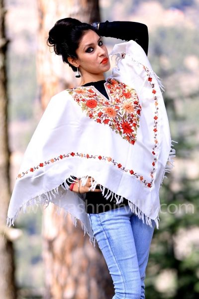 gået vanvittigt legeplads Uden tvivl Kashmirvilla on Twitter: "Creamy White Kashmiri Poncho With multi Coloured  Kashida Work Embroidery Buy at : https://t.co/fLTKUs8THp #poncho  #kashmiriponcho #kashmir https://t.co/fjzPzNABoS" / Twitter