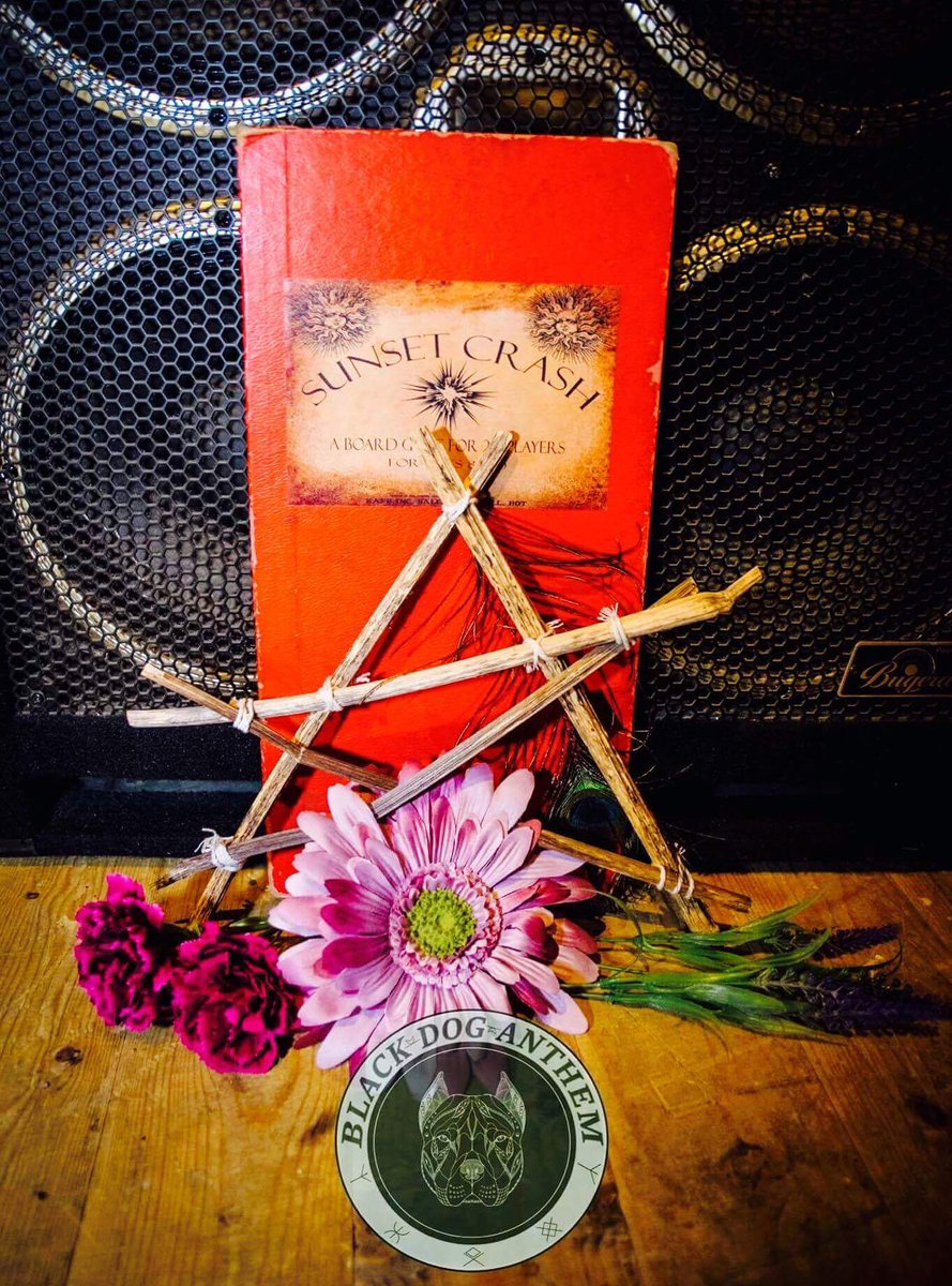 Sunset Crash is #outnow #NewMusic #independentmusic #rocknroll #glam 
<a href="/Spotify/">Spotify</a>  open.spotify.com/album/3WDUpXQ7… 
<a href="/iTunes/">iTunes</a> 
itunes.apple.com/us/album/sunse…