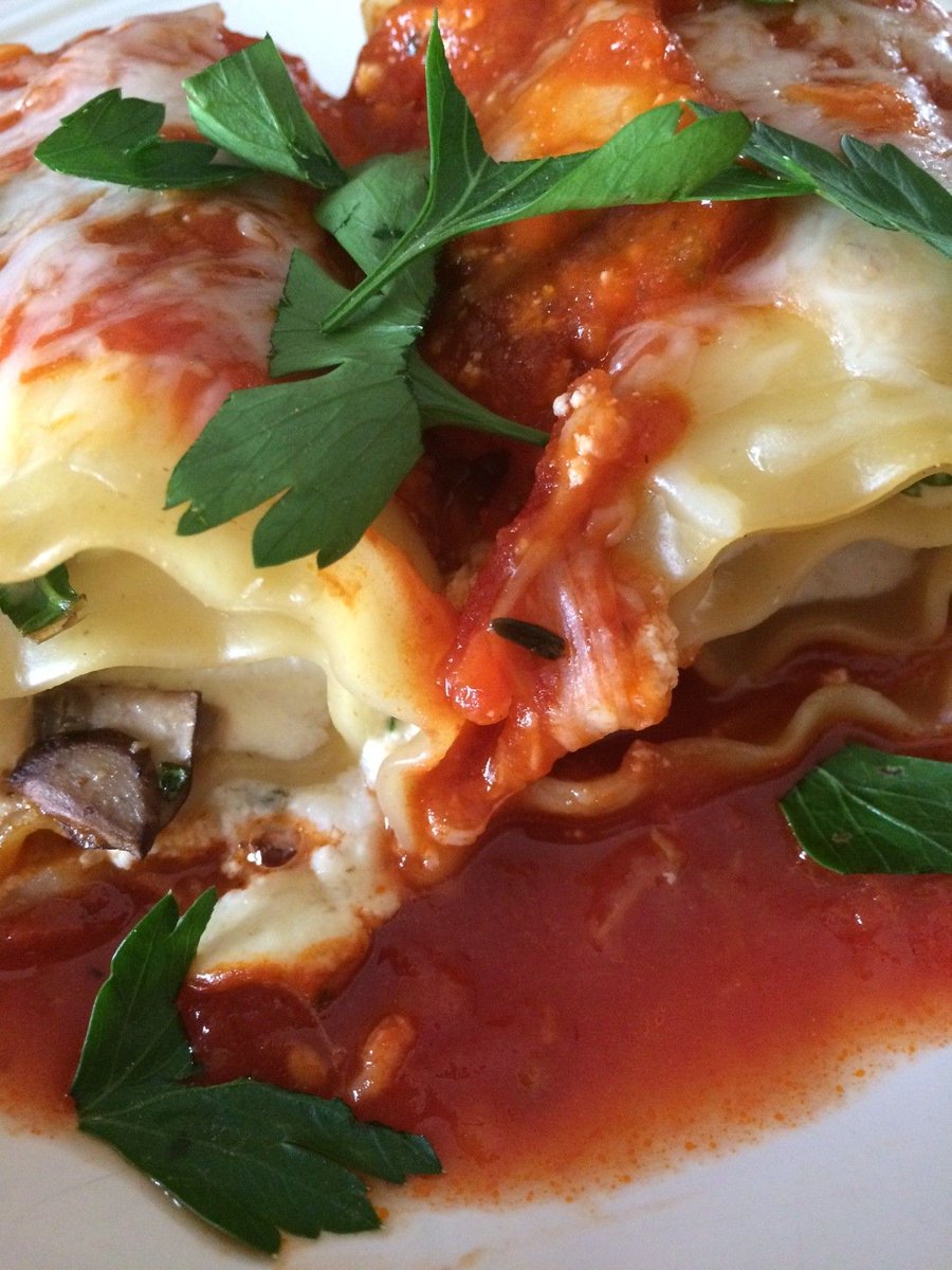 FoodHomeLife's tweet photo. Italian Power Roll-Ups perfect for #meatlessmonday https://t.co/9W4f4wEqQy https://t.co/Yc0dq9kTe4