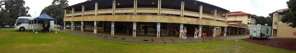 GemBothe's tweet photo. #ANTH1002 middle eastern street eats, jumplings and utopia bubble tea #globalisation #ethnoscape  #flows https://t.co/Q61BhcOYT9