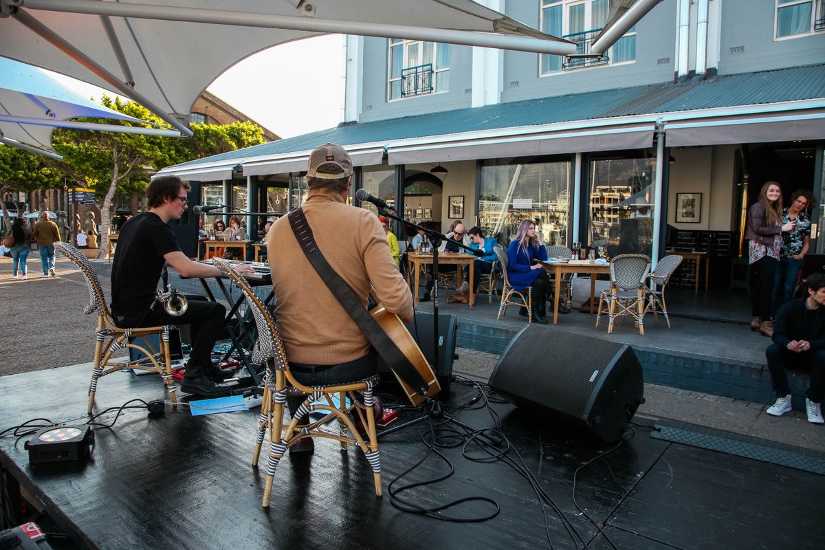 GinjaRestaurant's tweet photo. Amazing performance by @ArnoCarstens yesterday at Ginja's #RusticRoast #SundayFunday .
Photo by: @RobertBellon. https://t.co/aZKIBbldoE
