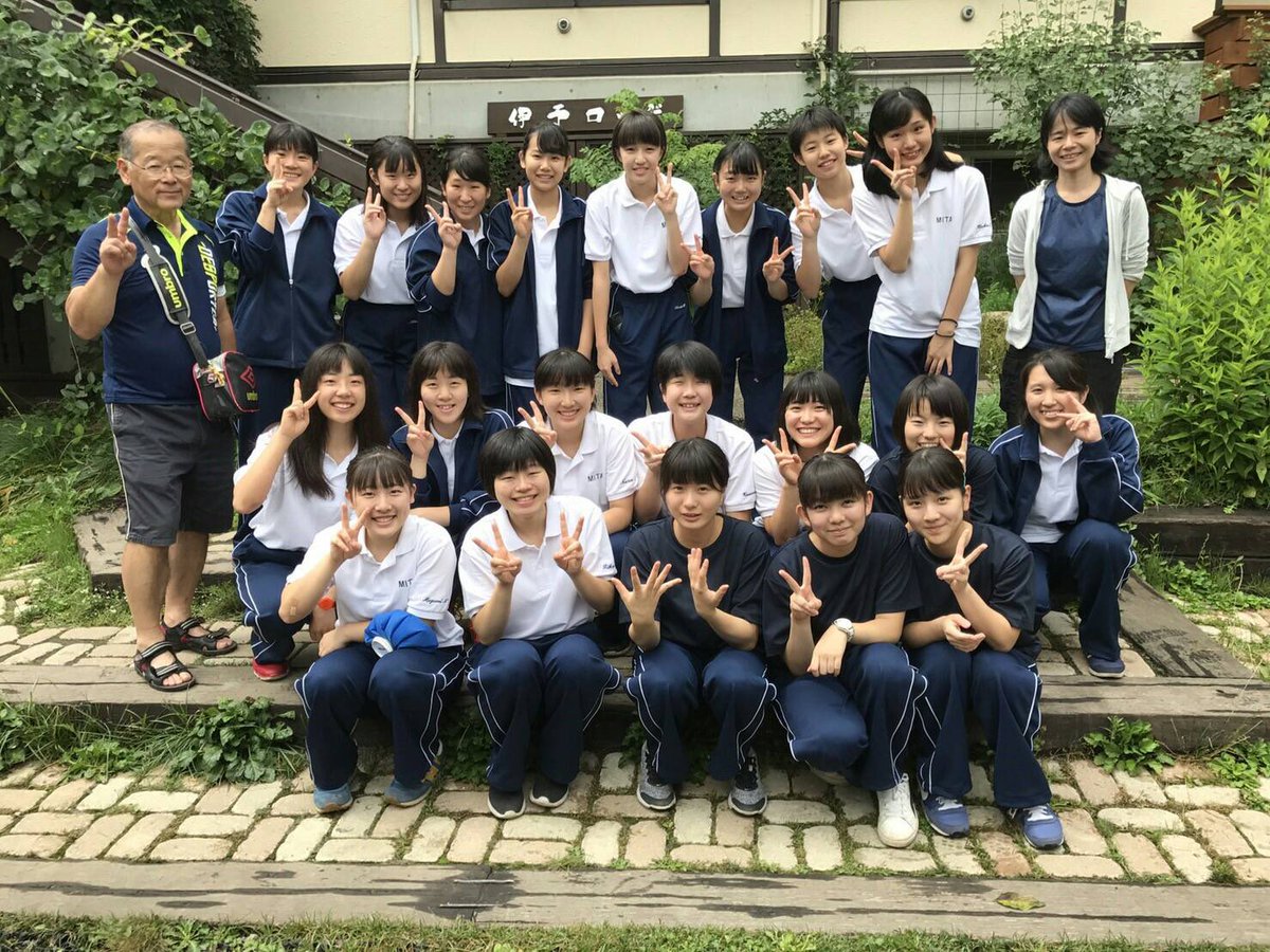 comeonVBC's tweet photo. 🌱7/25-29 清里合宿🌱

毎日体の至る所に傷を作りながらみんな5日間よく頑張りました💮
楽しくて、最高に笑って、幸せで充実した5日間✔️

次は夏季大会
夏休みはまだまだ､､これからも女バレ20人で頑張っていきます！
お疲れ様でした😌💯 https://t.co/OLZov8EBXM